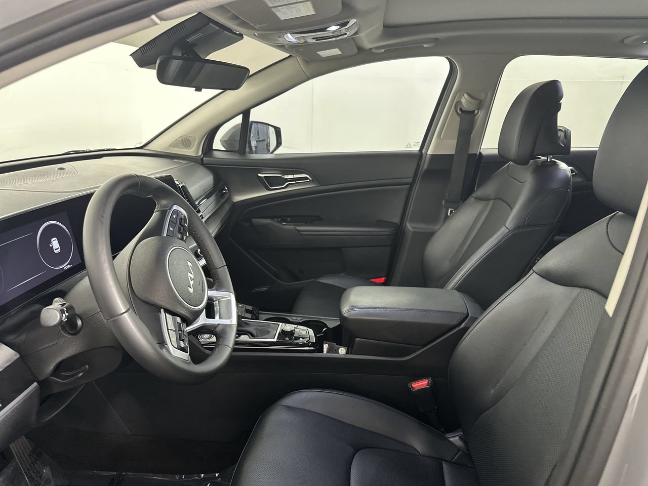 Certified 2023 Kia Sportage SX FWD image 2