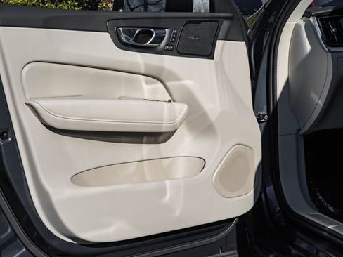 New 2026 Volvo XC60 B5 Ultra w/ Protection Package Premier image 38