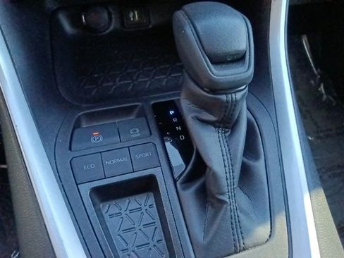 Used 2024 Toyota RAV4 XLE image 24