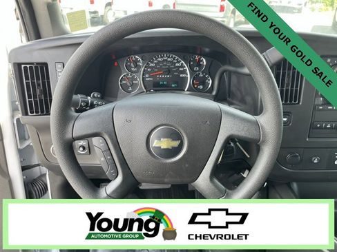 New 2025 Chevrolet Express 3500 w/ Power Convenience Package image 12