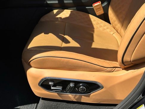 Used 2024 Jeep Grand Cherokee L Summit w/ Luxury Tech Group V image 15