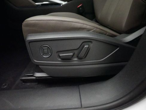 Used 2025 Audi Q5 Premium w/ Convenience Package AWD/4WD image 30