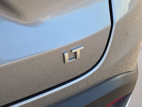 Used 2025 Chevrolet Trax LT w/ Driver Confidence Package FWD image 13