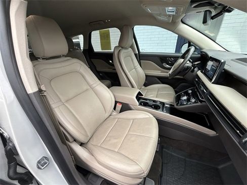 Used 2022 Lincoln Corsair Reserve w/ Elements Package image 26