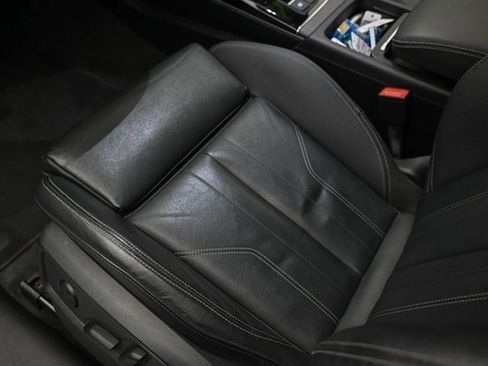 Used 2022 Audi Q5 e Premium w/ Convenience Package image 27