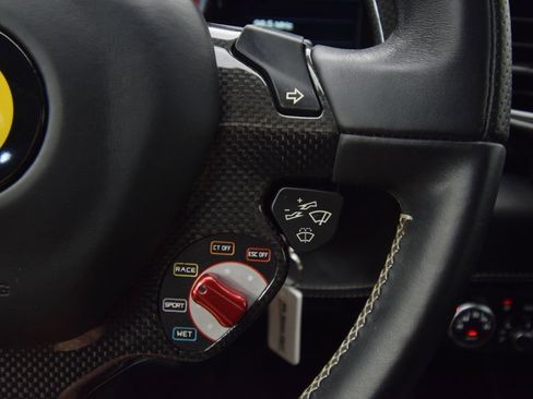 Used 2014 Ferrari 458 Italia Coupe image 27