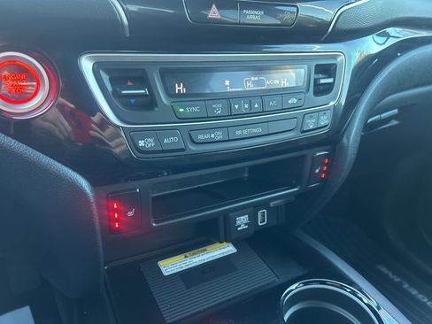 Used 2023 Honda Ridgeline Black Edition image 18