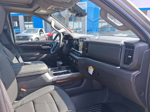 New 2026 Chevrolet Silverado 1500 LT Trail Boss w/ LT Trail Boss Premium Package AWD/4WD image 10