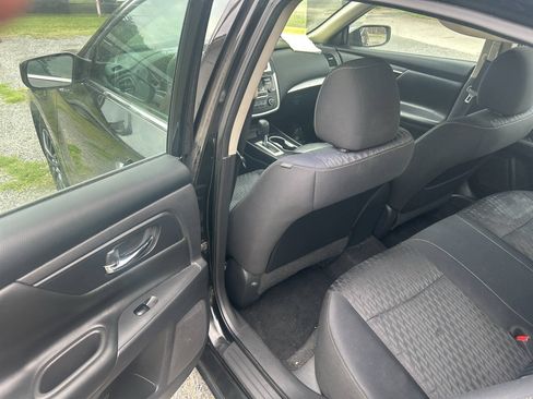 Used 2018 Nissan Altima 2.5 S FWD image 14