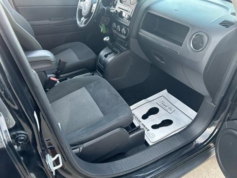 Used 2011 Jeep Patriot Latitude image 12