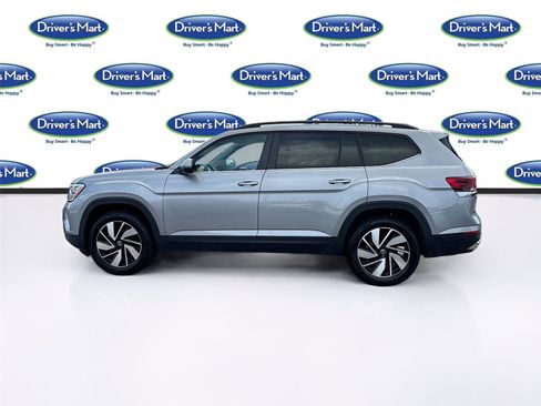Used 2025 Volkswagen Atlas SE image 4
