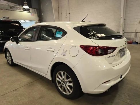 Used 2017 MAZDA MAZDA3 Sport image 3