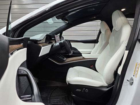 Used 2022 Tesla Model X AWD/4WD image 13