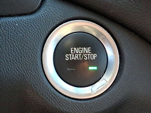 Used 2020 Chevrolet Equinox LT image 24