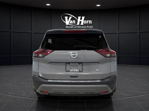 Used 2021 Nissan Rogue SL FWD image 5