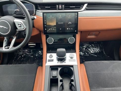 Used 2023 Jaguar F-PACE SVR AWD/4WD image 17