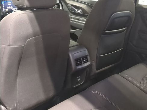 Used 2023 GMC Terrain SLE w/ Driver Convenience Package image 22