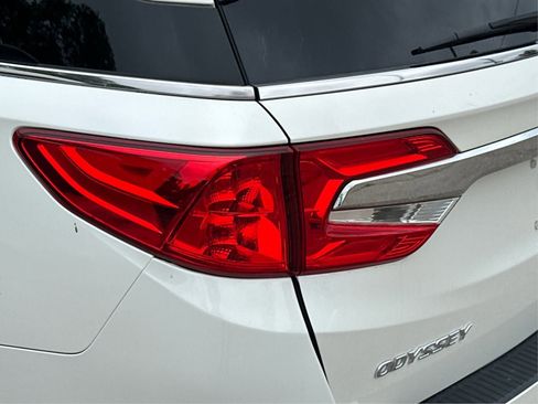 Used 2018 Honda Odyssey EX-L image 33