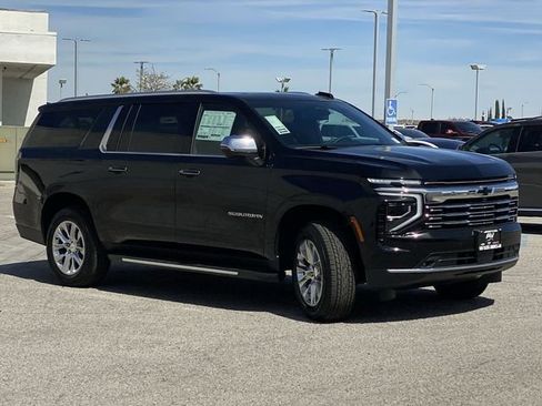 New 2026 Chevrolet Suburban Premier image 11
