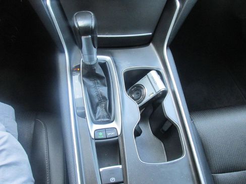 Used 2018 Honda Accord Sport image 49