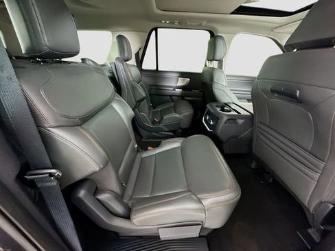 Used 2025 Ford Expedition Max Active image 29