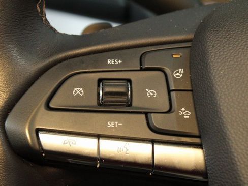 Used 2023 Cadillac XT4 Premium Luxury image 24