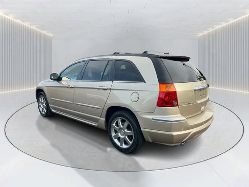 Used 2007 Chrysler Pacifica Limited AWD/4WD image 7