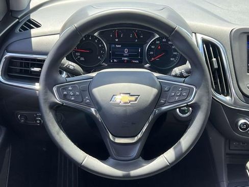Used 2023 Chevrolet Equinox LT AWD/4WD image 16