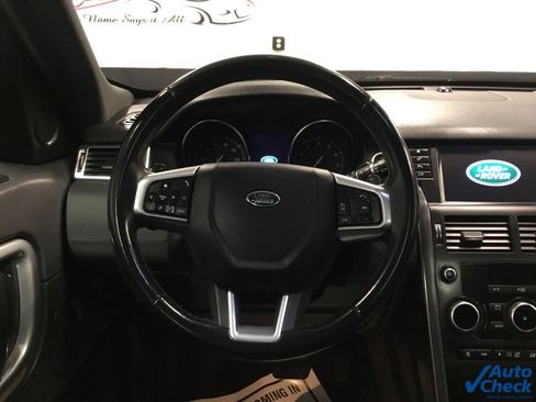 Used 2019 Land Rover Discovery Sport HSE image 45