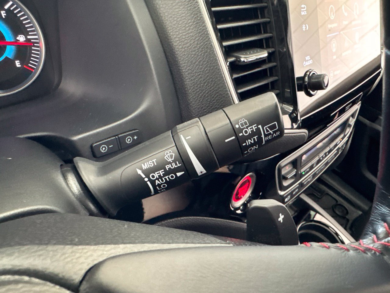 Used 2021 Honda Pilot Black Edition image 24