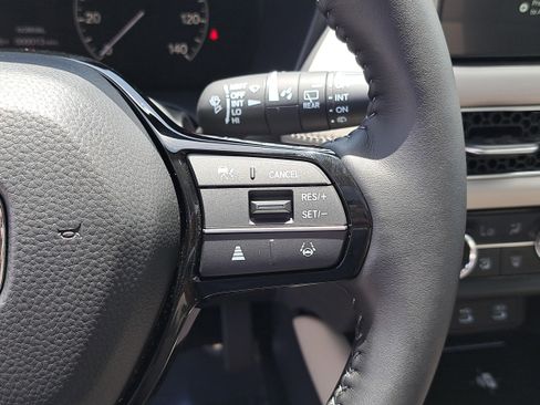 New 2026 Honda HR-V EX-L image 24