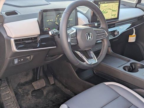 New 2026 Honda Prologue Touring image 3