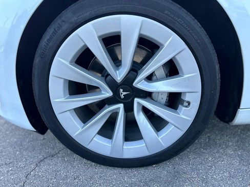 Used 2023 Tesla Model 3 Standard Range image 14