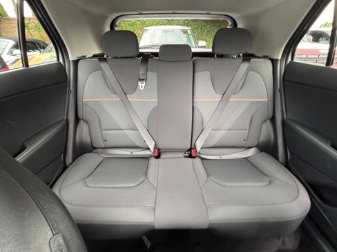 Used 2026 Kia Niro LX FWD image 36