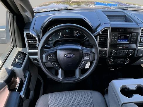 Used 2015 Ford F150 XLT AWD/4WD image 6