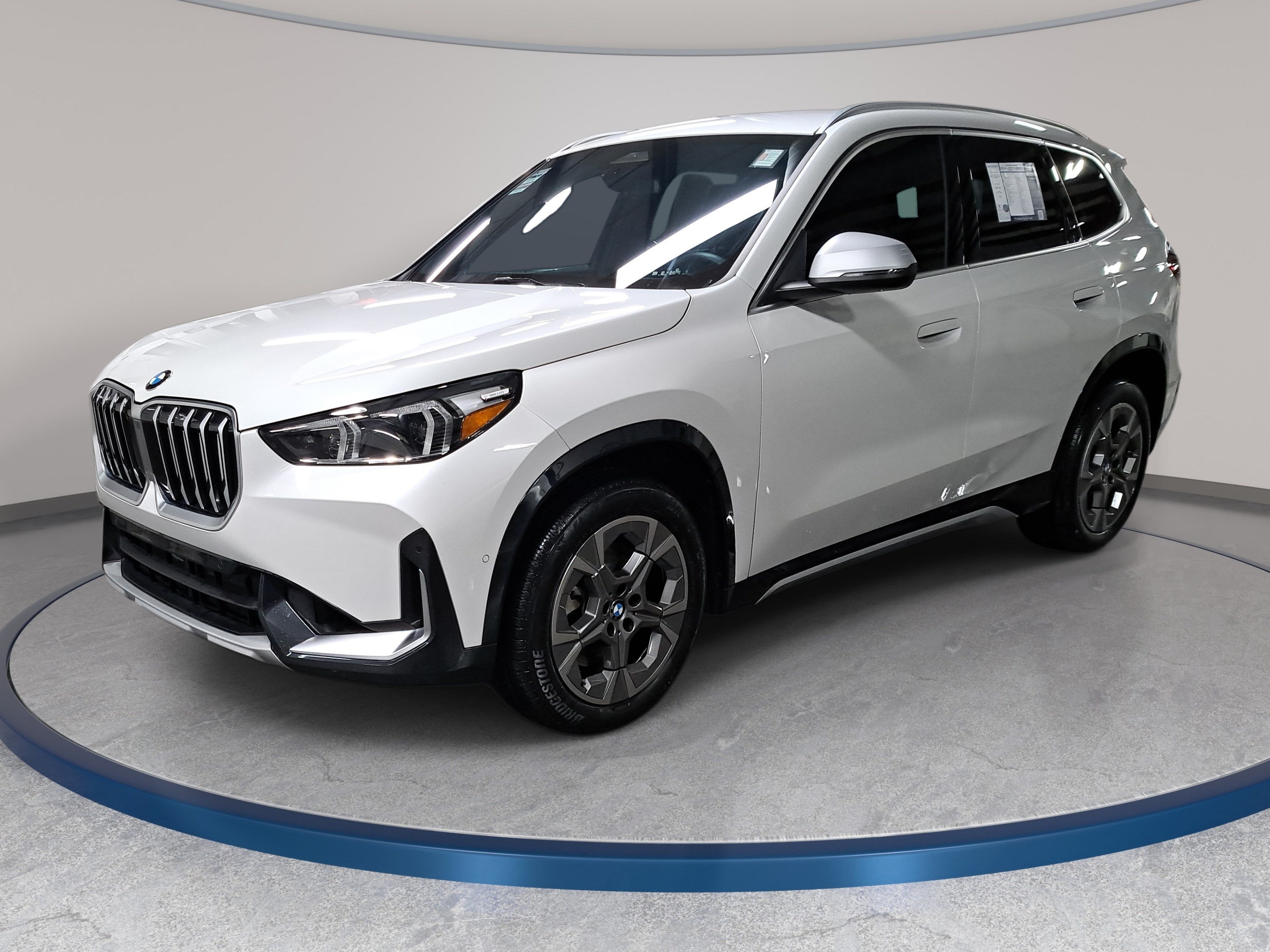 Certified 2023 BMW X1 xDrive28i w/ Convenience Package AWD/4WD image 1