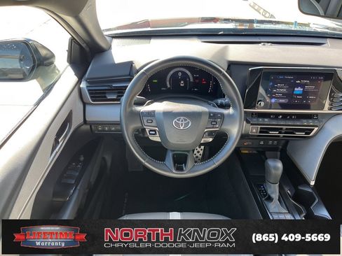Used 2025 Toyota Camry LE image 12