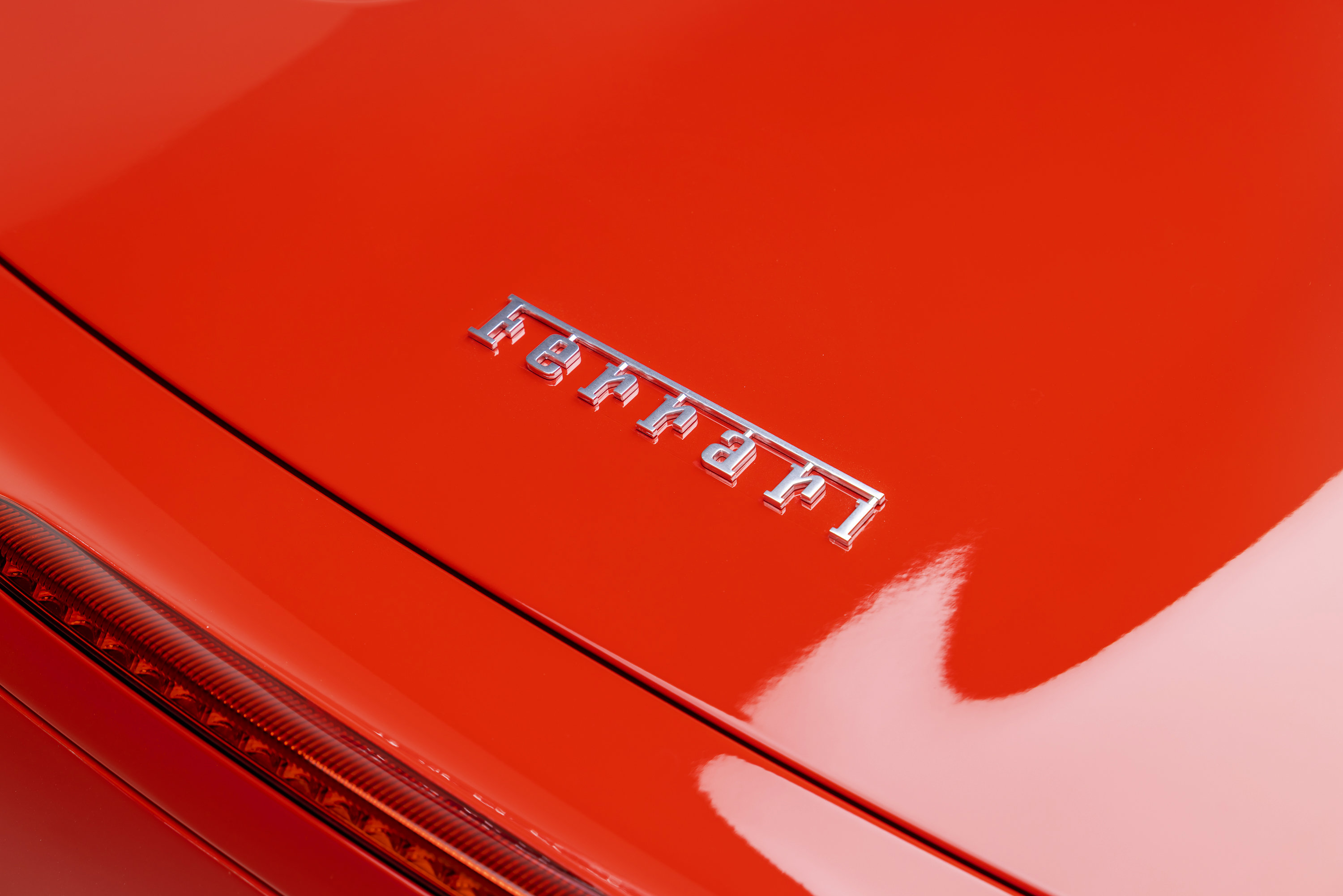 Certified 2013 Ferrari 458 Spider RWD image 38