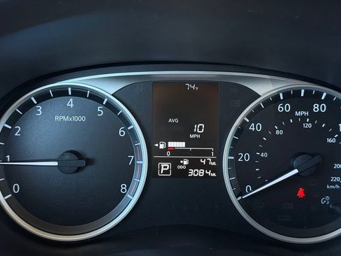 Certified 2025 Nissan Kicks Play S FWD image 31