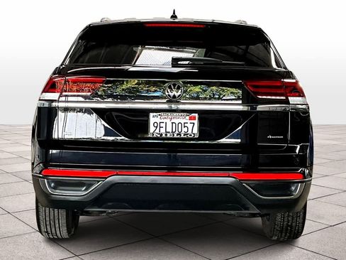 Used 2023 Volkswagen Atlas Cross Sport SE image 7