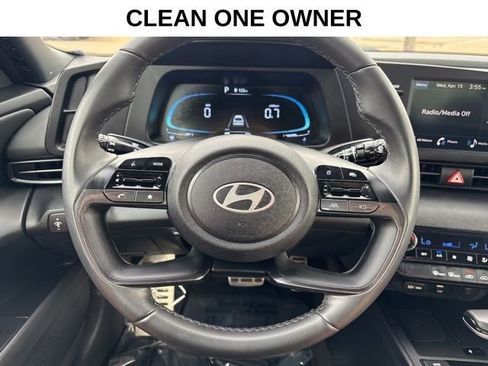 Used 2025 Hyundai Elantra Sport image 5