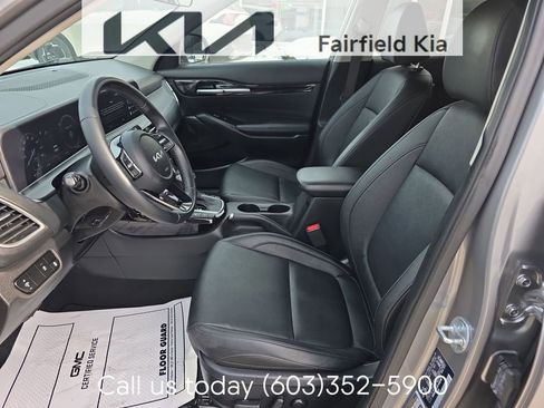 Used 2024 Kia Seltos EX image 9