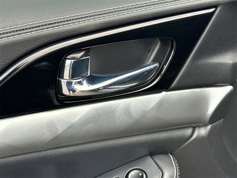 Used 2021 Nissan Maxima 3.5 SV image 22