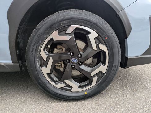 Used 2023 Subaru Crosstrek 2.5i Limited image 31