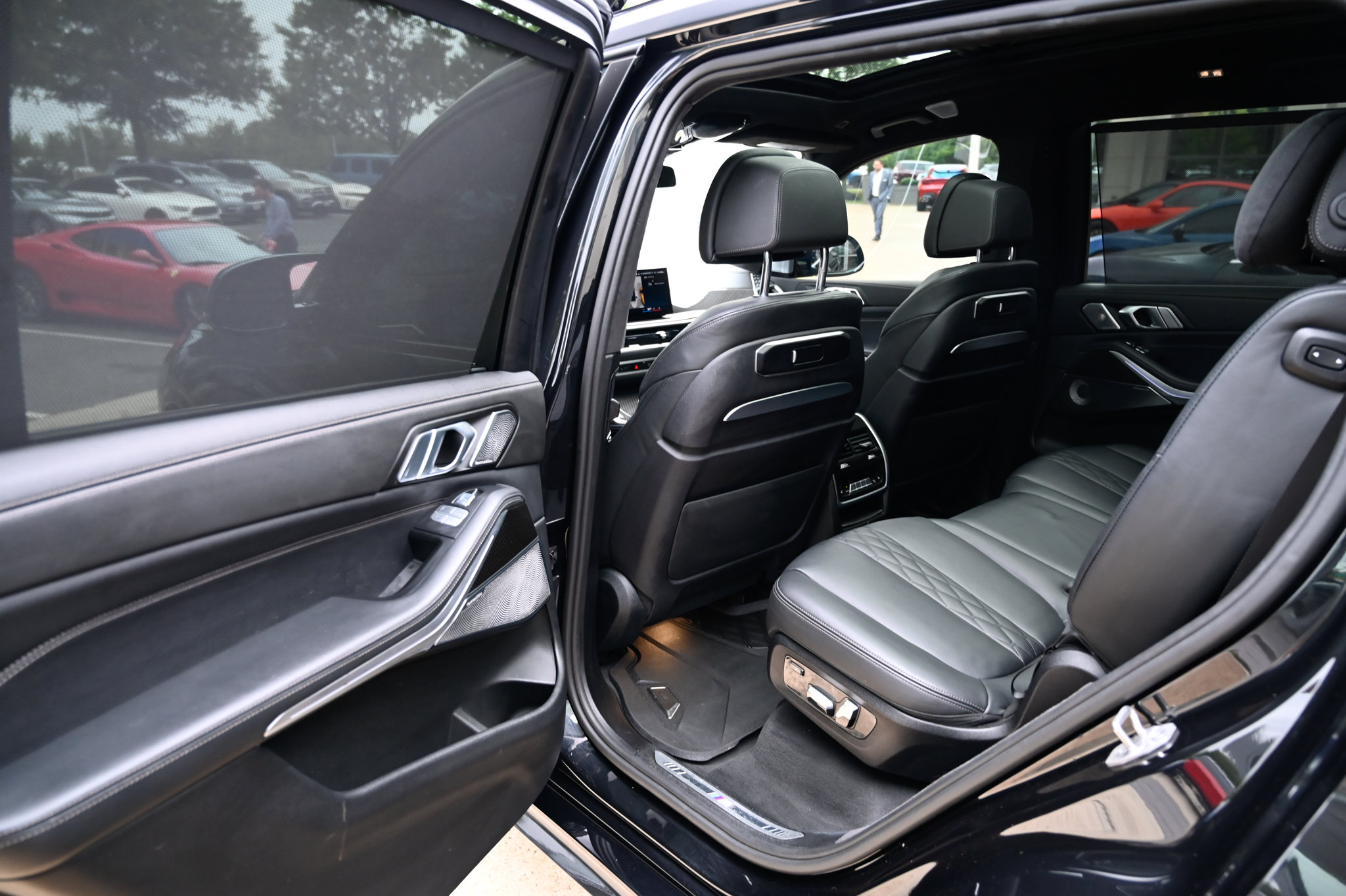 Used 2024 BMW X7 M60i w/ Executive Package AWD/4WD image 35