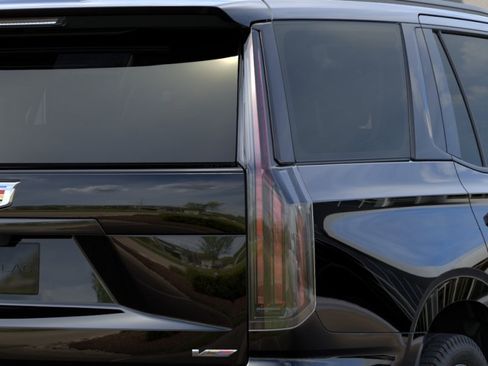 New 2026 Cadillac Escalade V AWD/4WD image 14