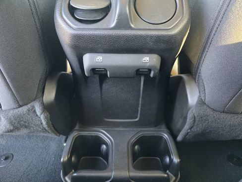 Certified 2019 Jeep Wrangler Unlimited Sport S image 10