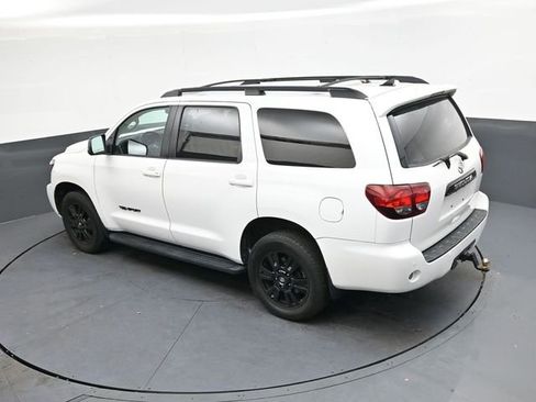 Used 2018 Toyota Sequoia TRD Sport image 25