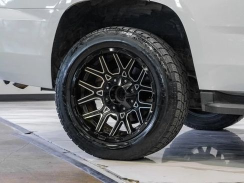 Used 2016 Chevrolet Tahoe LT w/ Luxury Package AWD/4WD image 64