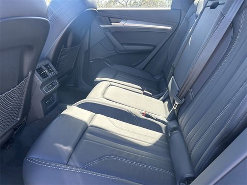 Used 2025 Audi Q5 2.0T Premium image 15